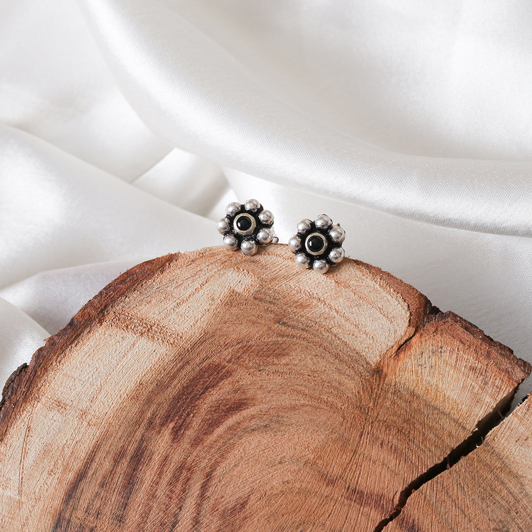 Black Kudi Studs