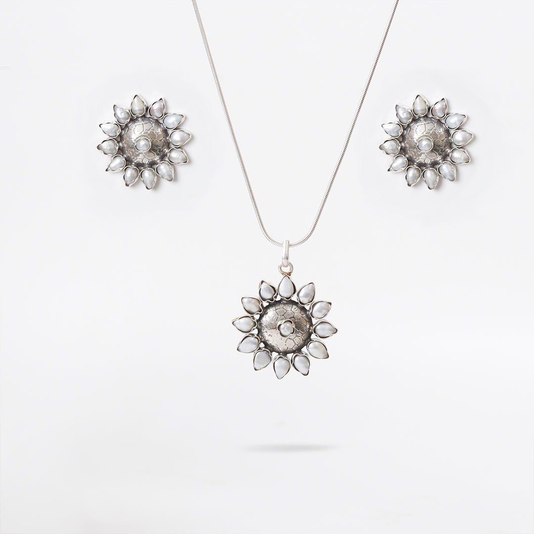 Pearl Pendant Set
