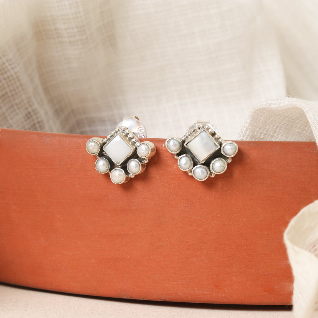 Pearl Studds