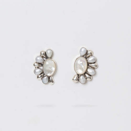 Semicircular Pearl Earrings