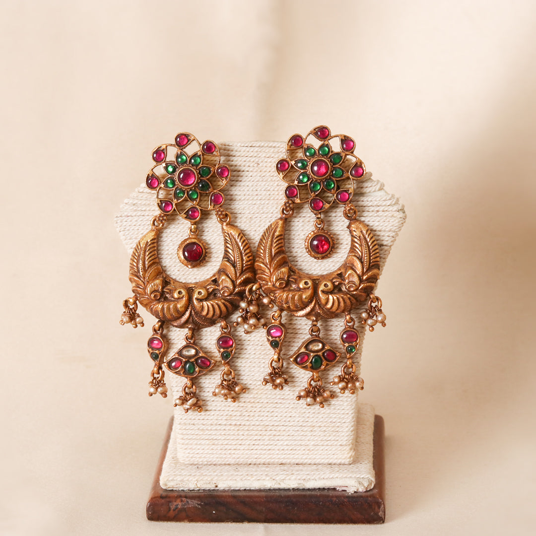 SILVER EARRING