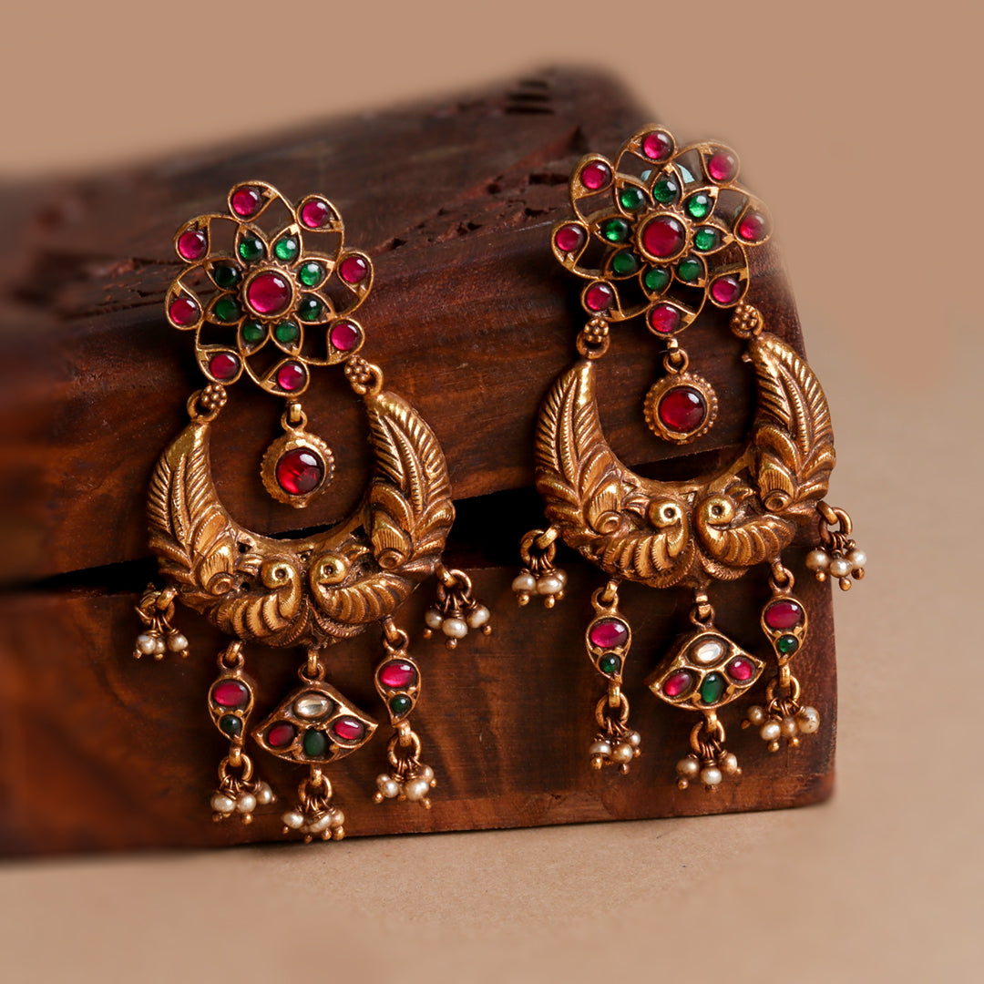 SILVER EARRING