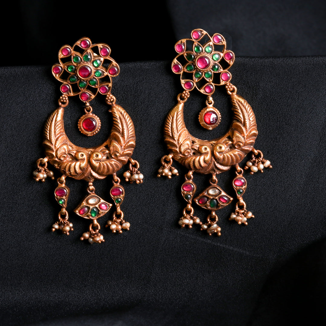 SILVER EARRING