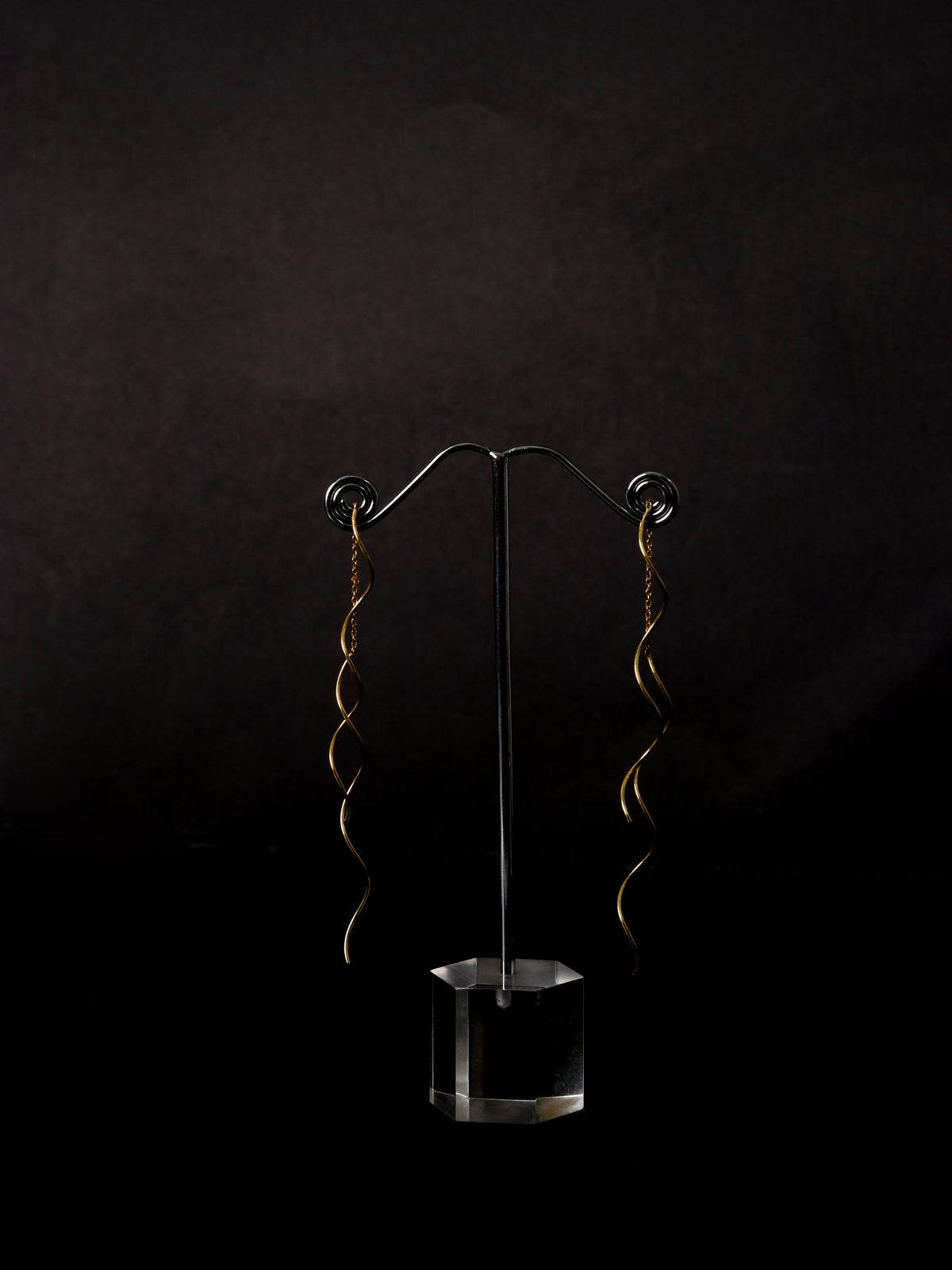 Dainty Sui Dhaga Earrings