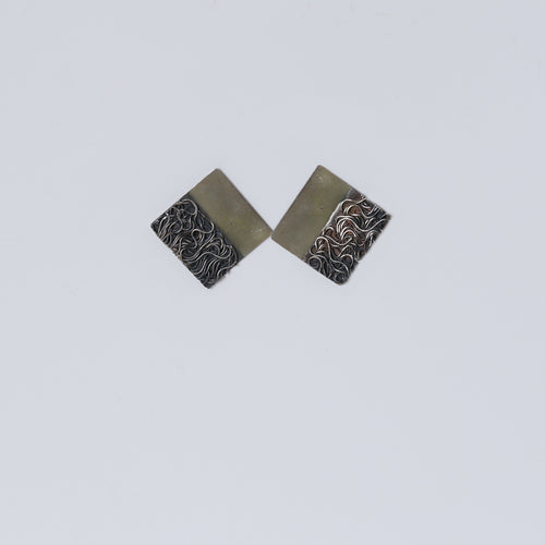 Meshed Square Studds
