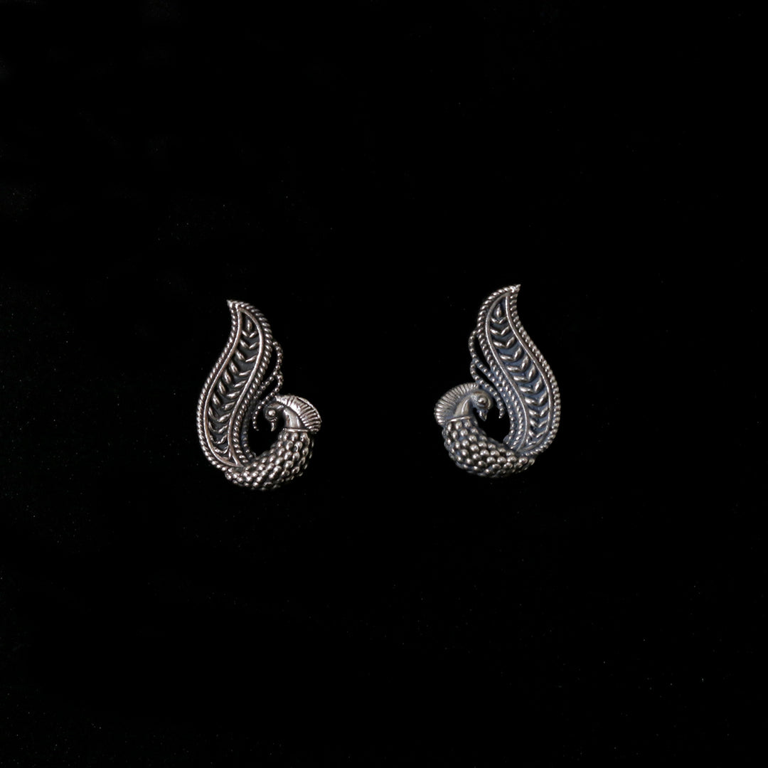 Peacock Studds