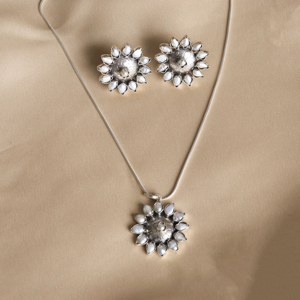 Pearl Pendant Set