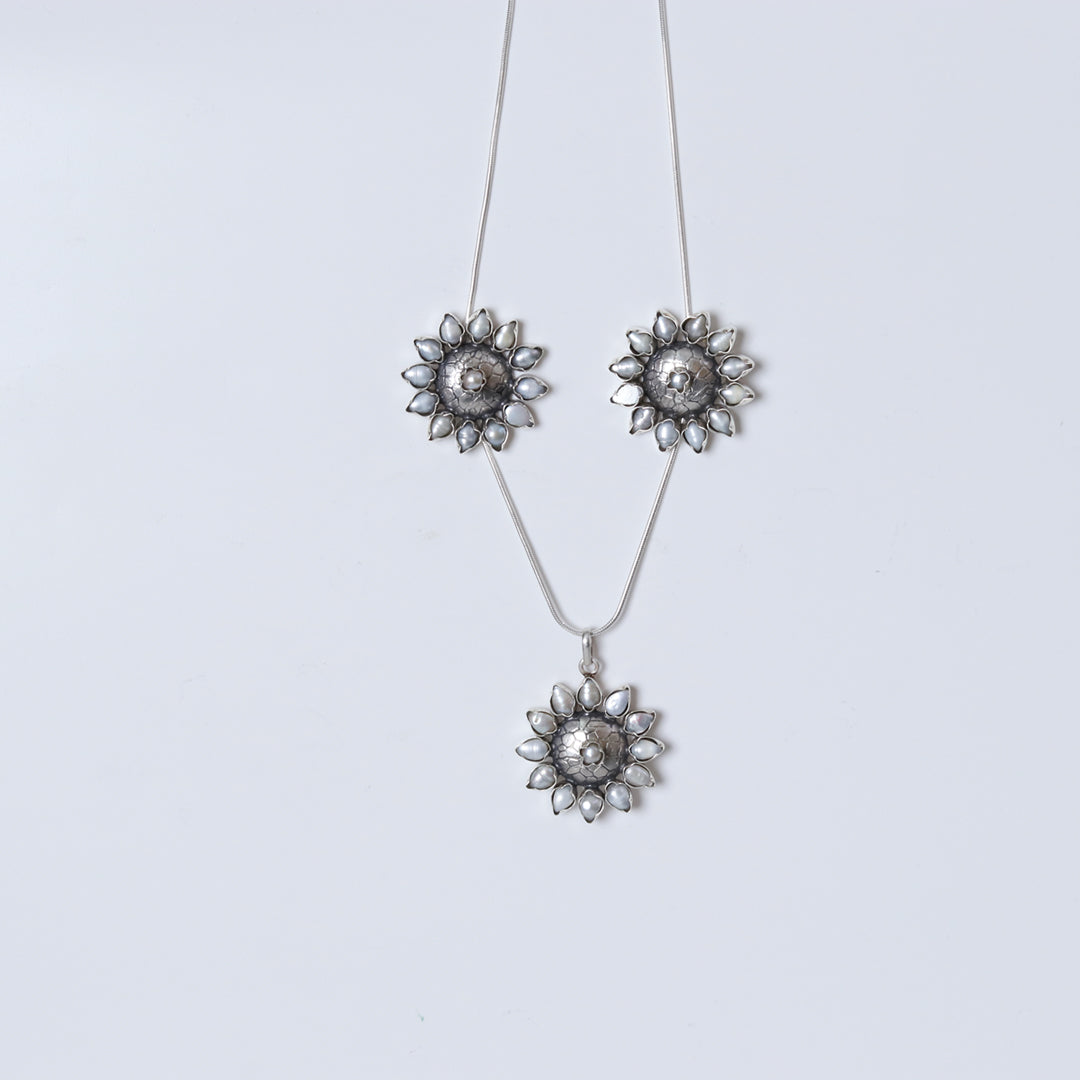 Pearl Pendant Set