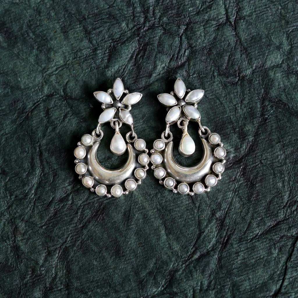Pearl Chandbali