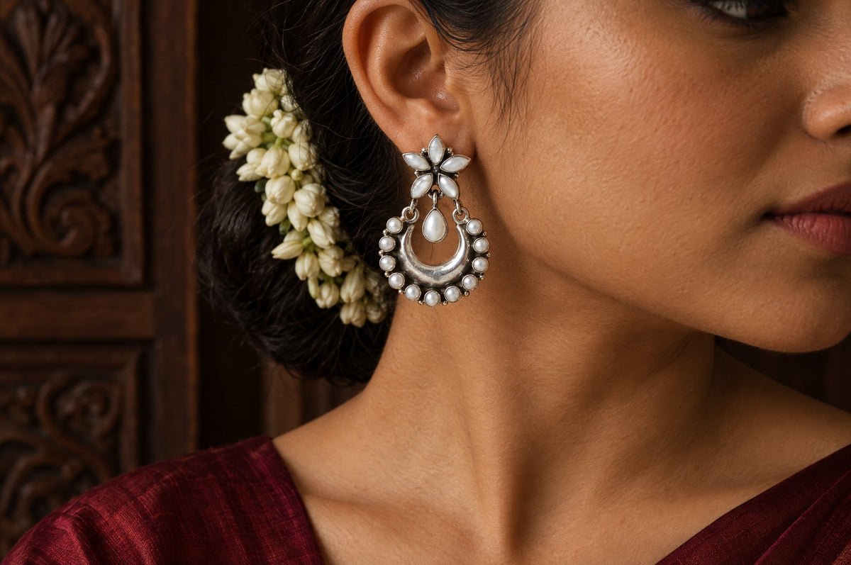 Model wearing the Pratha Pearl Chandbali
