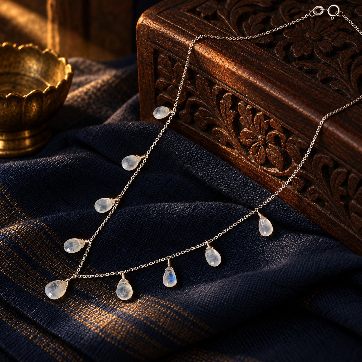 Chain – styled photo