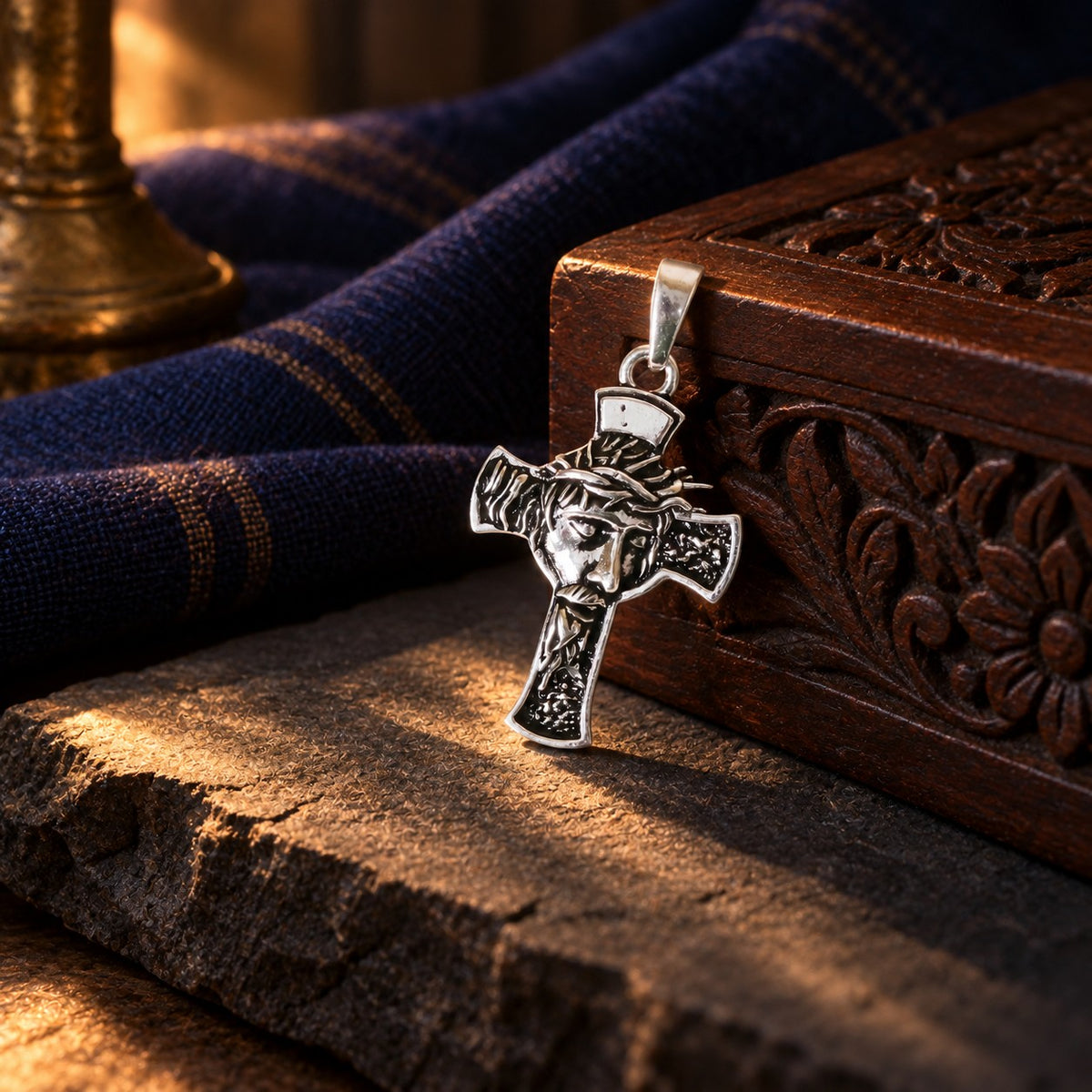 Pendant – styled photo