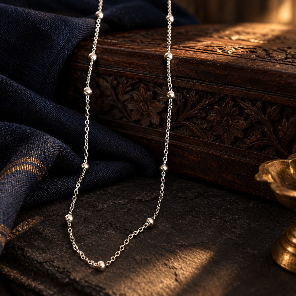 Fancy Chain – styled photo