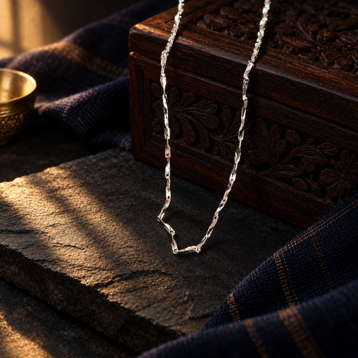 Fancy Chain – styled photo