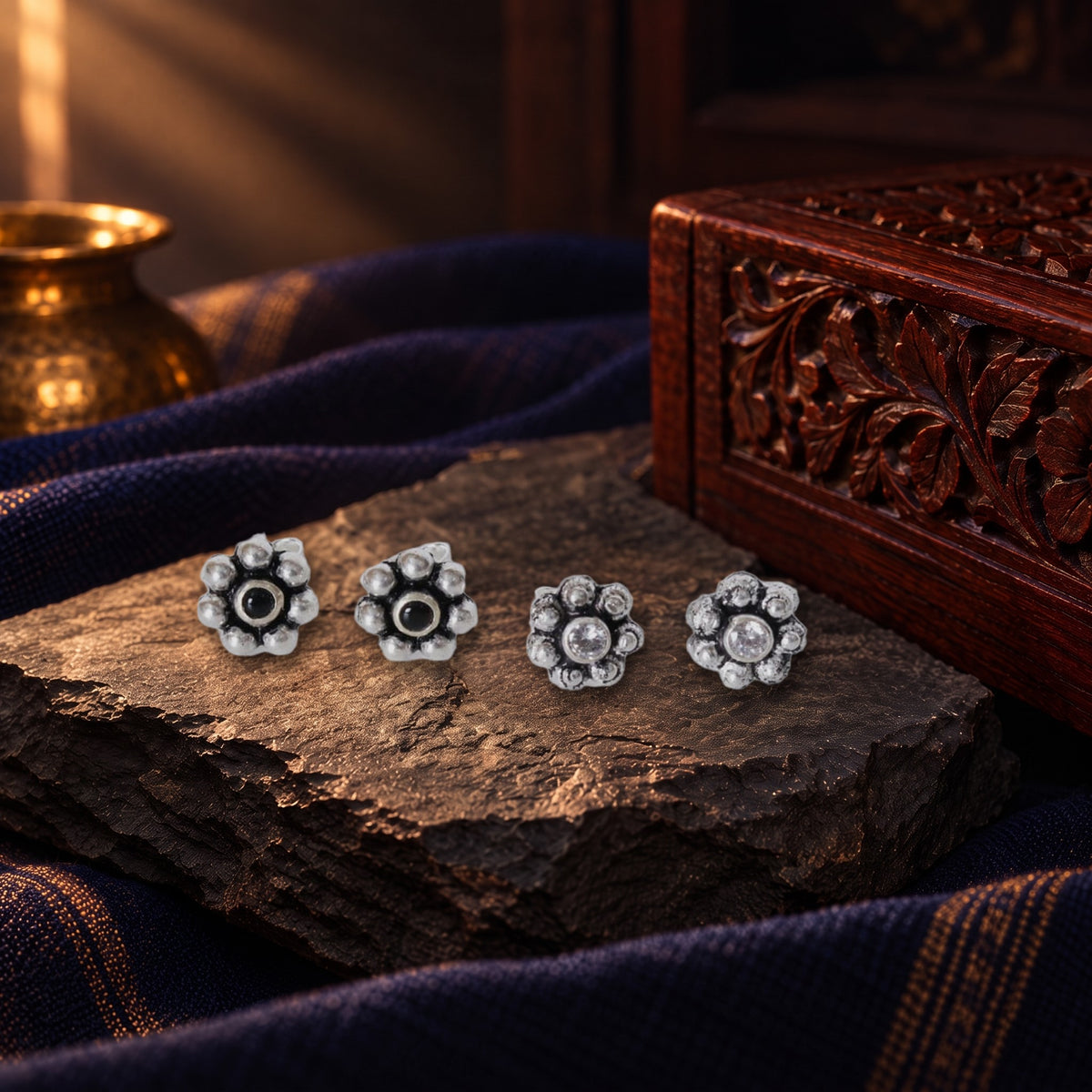 Pack of 2 - Kudi Earrings – styled photo