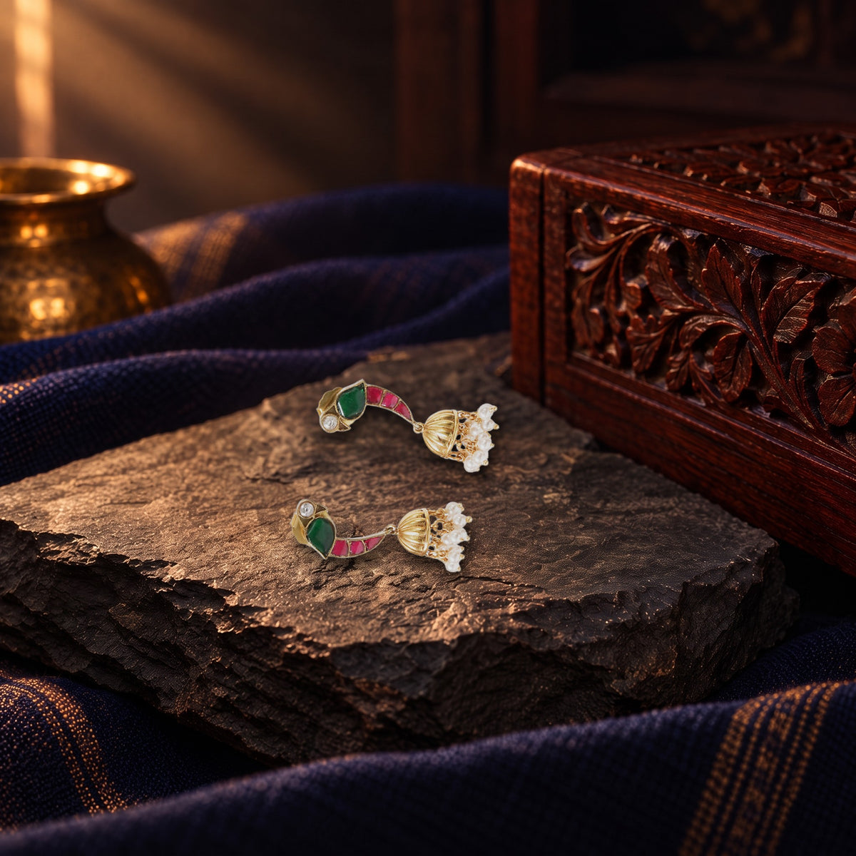 Parrot Jhumki – styled photo