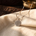 PENDANT – styled photo