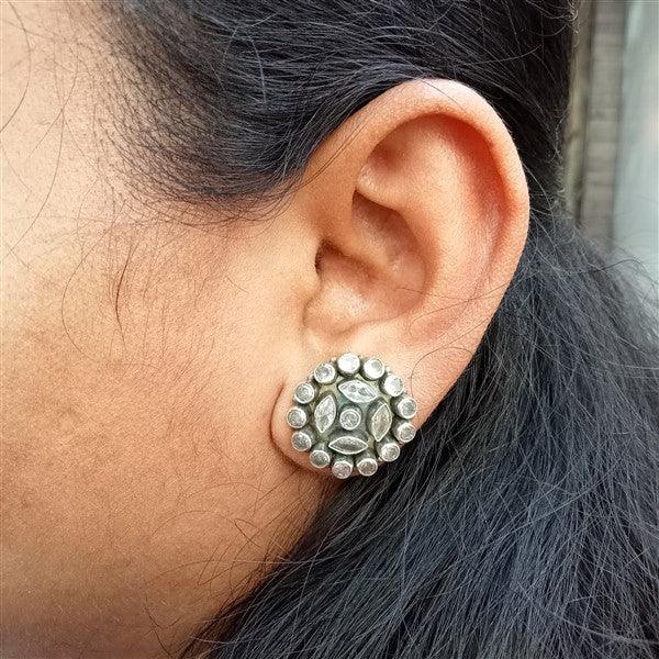 Round Cubic Zircon Studs