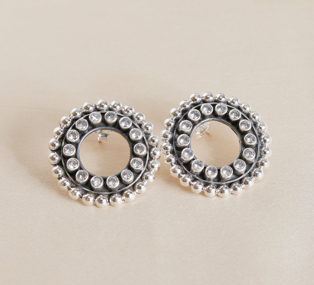 Round Zircon Studds