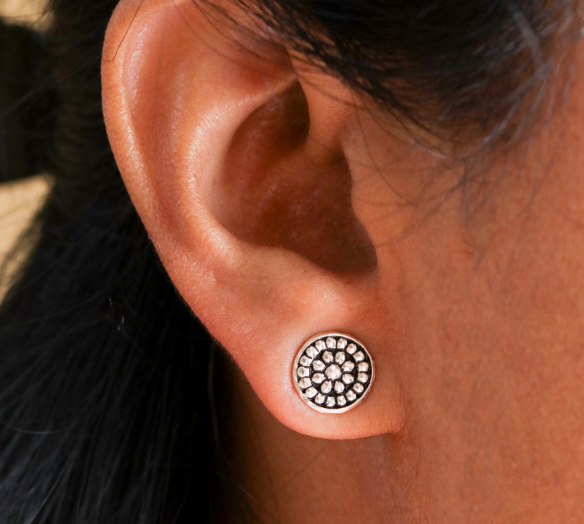 Everyday Wear Round Studds