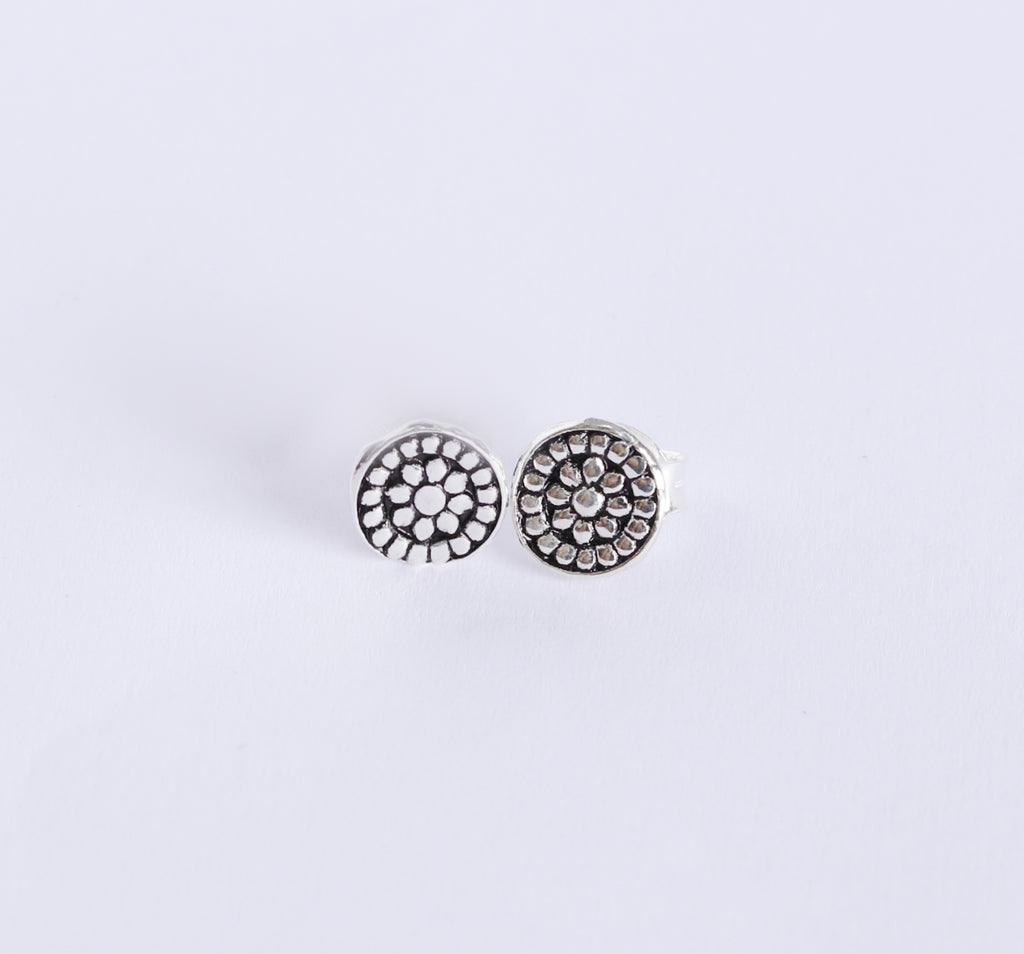 Everyday Wear Round Studds