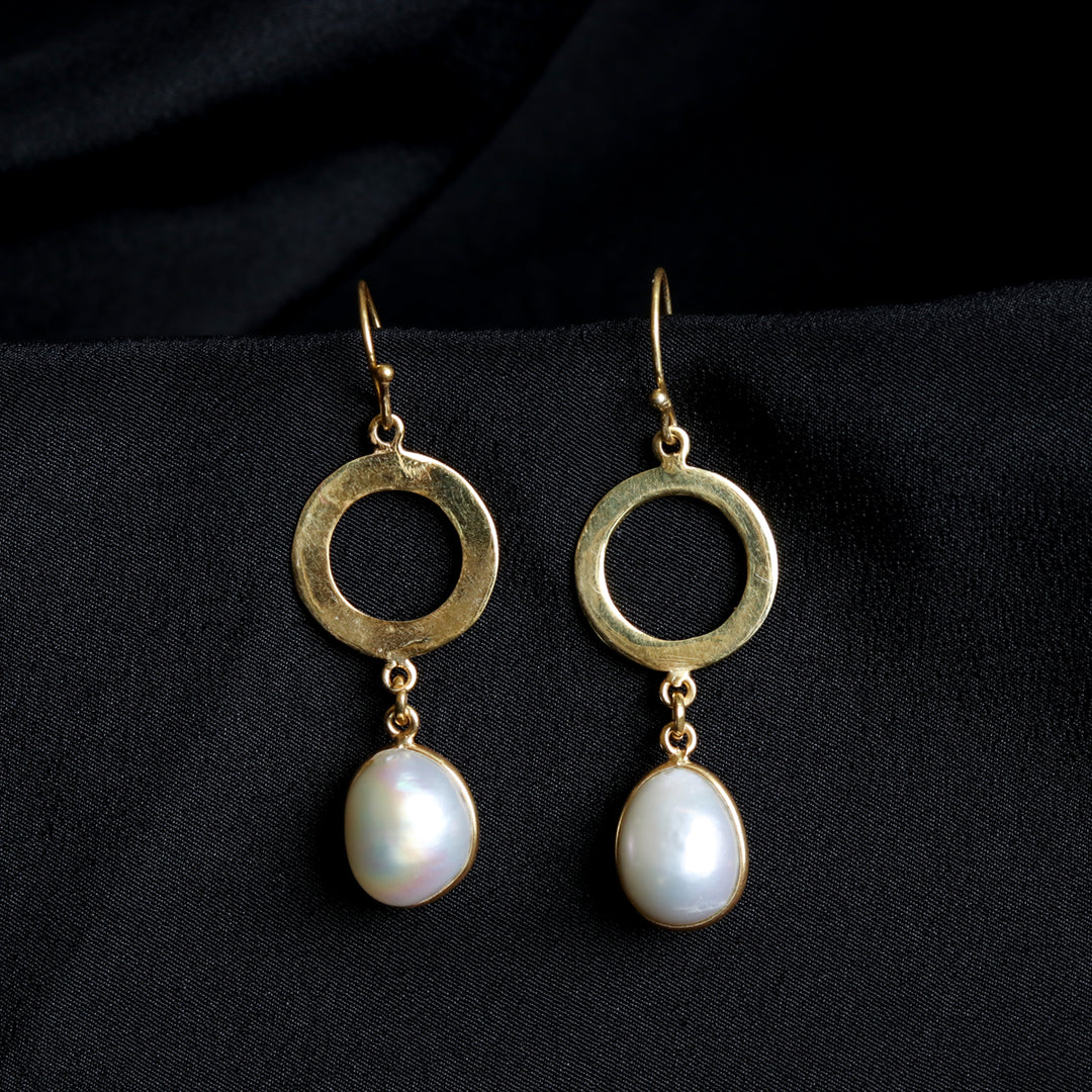 Radiant Pearl Drop Earrings