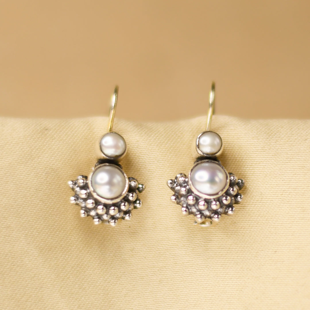 Pearl Rawa Hooks