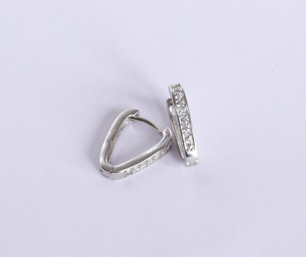 Triangle Hoops