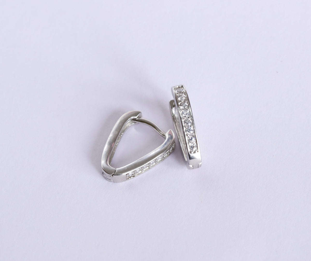 Triangle Hoops