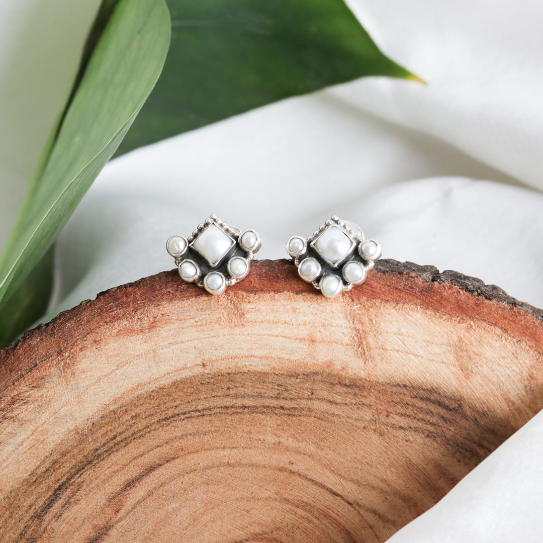 Pearl Studds