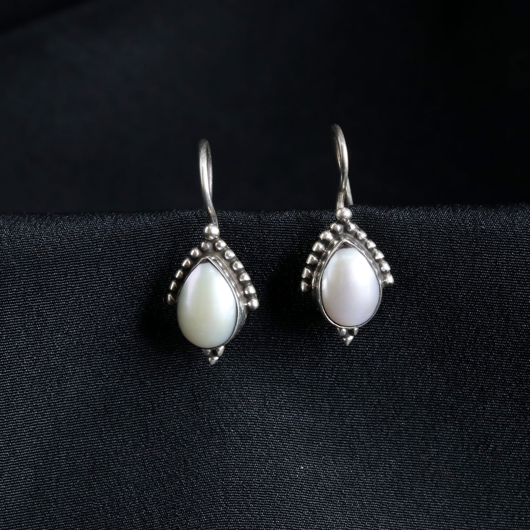 Drop Pearl Hook Earrings