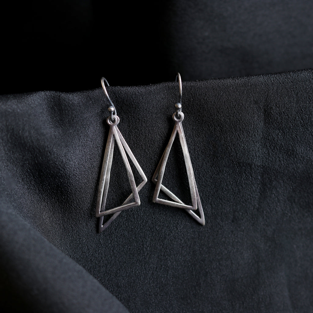 Geometrical Hooks
