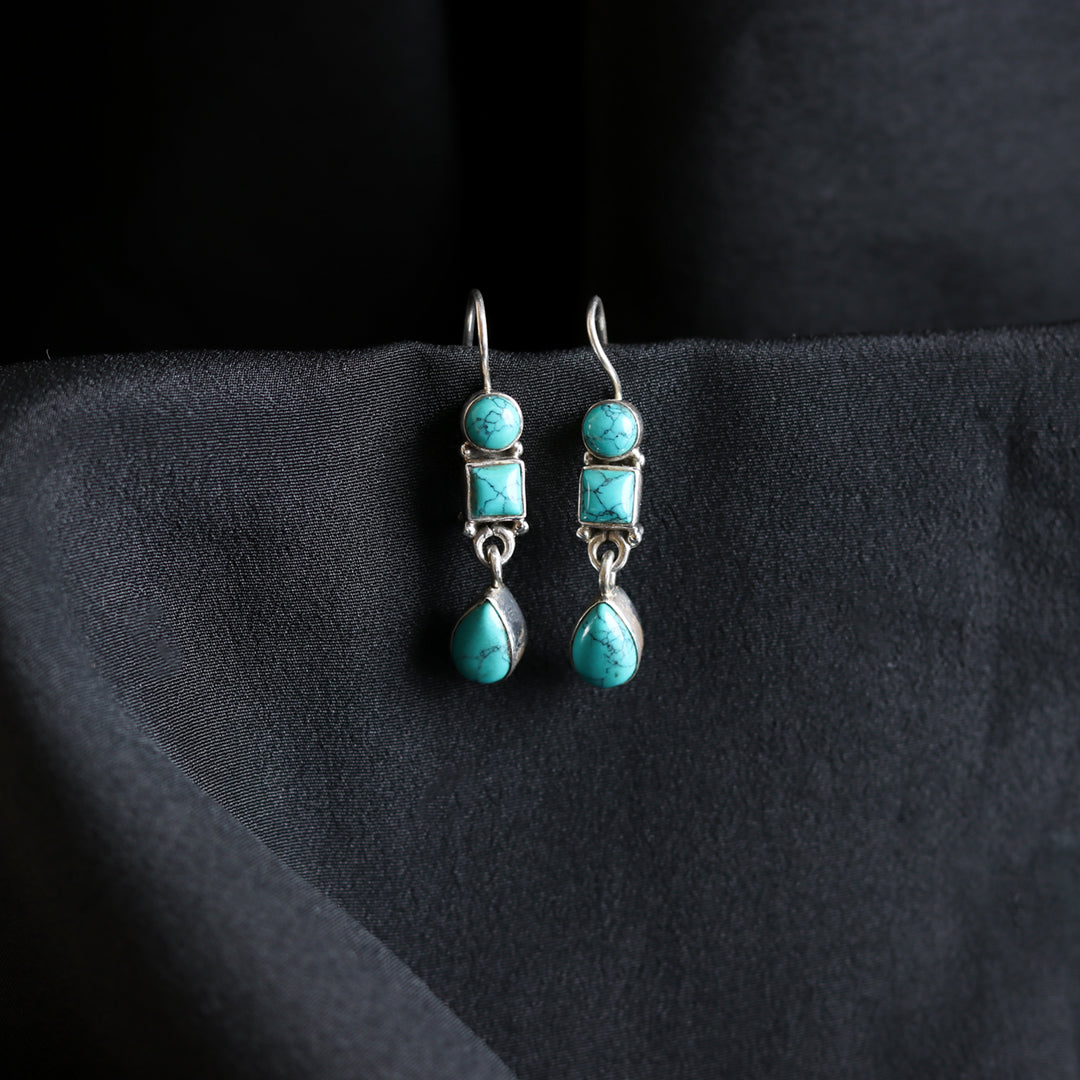 Hydro Turquoise Delicate Hooks