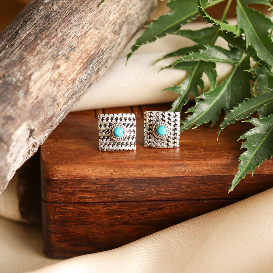 Square Pheroza Studds