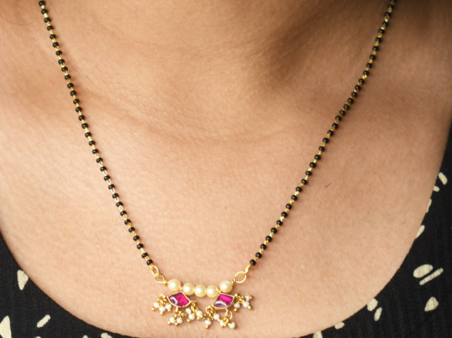 Kundan Triangle Mangalsutra