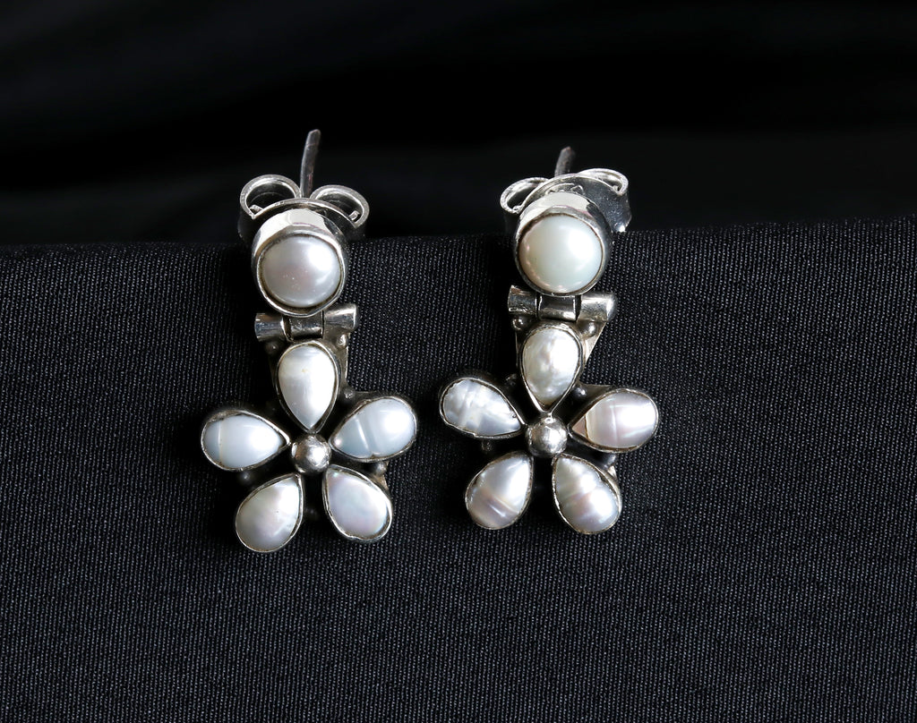 Floral Pearl Earrings