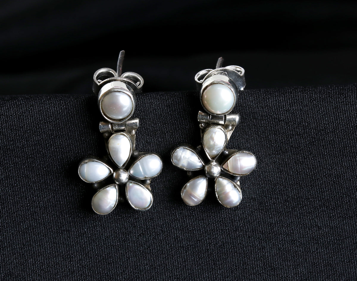 Floral Pearl Earrings