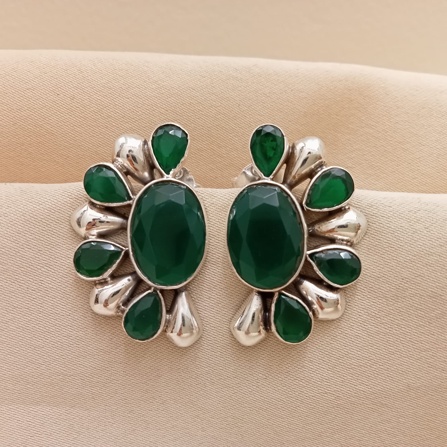 Bailey's Children's Collection May Birthstone Emerald Stud Earrings –  Bailey's Fine Jewelry