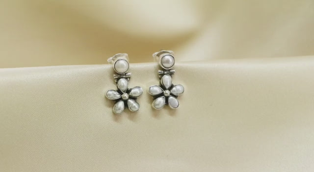 Floral Pearl Earrings